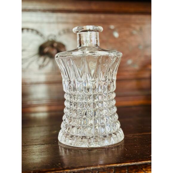 Vintage Other - Vintage Crystal Decanter Geometric Diamond Pattern Barware